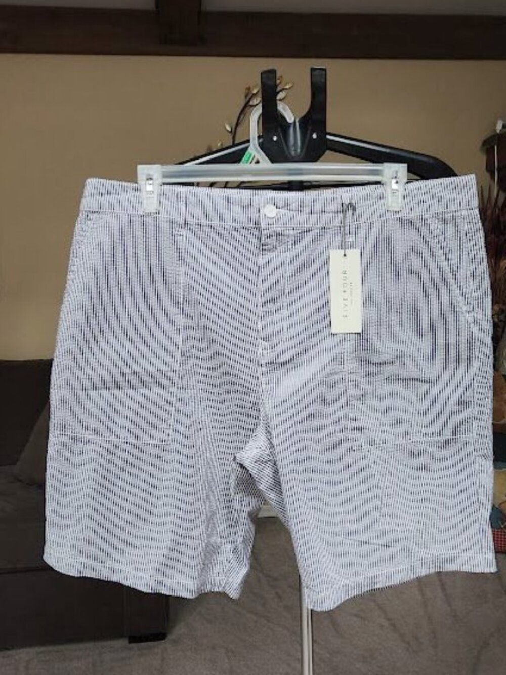 NWT Five Four Los Angeles gray / white striped mens shorts sz 40